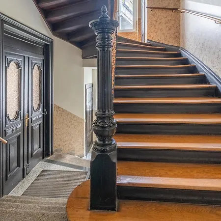 Gemuetliche Dachgeschosswohnung -Waldstrassenviertel Lipsia Esterno foto