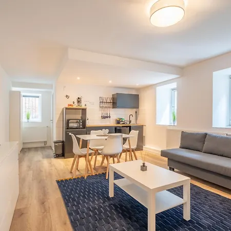 Gemuetliche Dachgeschosswohnung -Waldstrassenviertel Lipsia Esterno foto